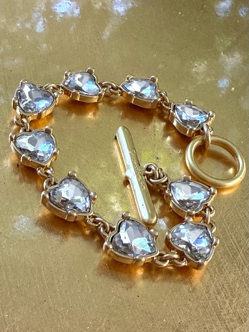 Oscar de la Renta Bracelet💛 Sparkling Crystal Hearts✨Toggle ✨Gold /Clear - Picture 10 of 14